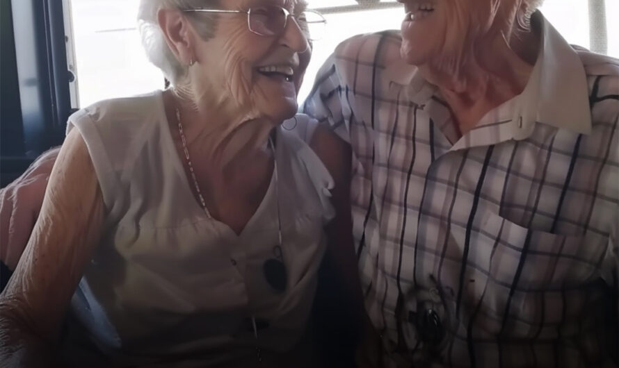 Old Man Promises to Wait for Woman He Loves at Their Favorite Cafe, Waits Nearly 20 Years After — Story of the Day