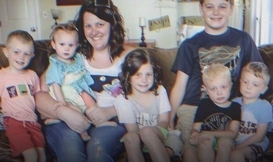 Single Mom of 2 Adopts Dying Friend’s 4 Kids, Their Father Only Shows up 10 Years Later – Story of the Day
